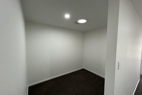 Photo of property in 11 Falcon Crescent, Hobsonville, Auckland, 0618