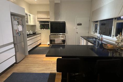 Photo of property in 106 Archers Road, Glenfield, Auckland, 0629