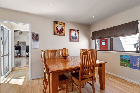 Photo of property in 29 Lingham Crescent, Torbay, Auckland, 0630