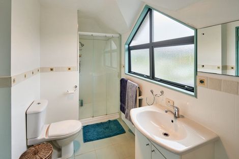 Photo of property in 12a Redwood Avenue, Tawa, Wellington, 5028