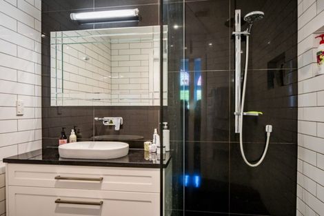 Photo of property in 82 Brougham Street, Mount Victoria, Wellington, 6011