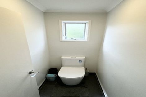 Photo of property in 2 Agincourt Street, Glenfield, Auckland, 0629