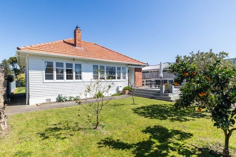 Photo of property in 407 Awatea Street, Akina, Hastings, 4122