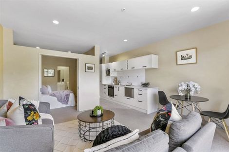 Photo of property in Atrium Towers, 8h/154 The Terrace, Wellington Central, Wellington, 6011