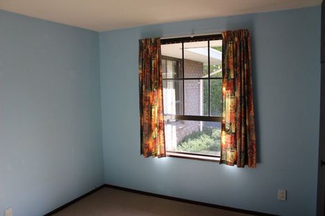 Photo of property in 48 Bellingham Place, Avonhead, Christchurch, 8042