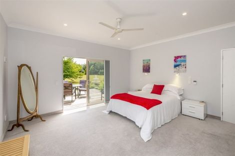 Photo of property in 85 Waikawa Beach Road, Manakau, Levin, 5573