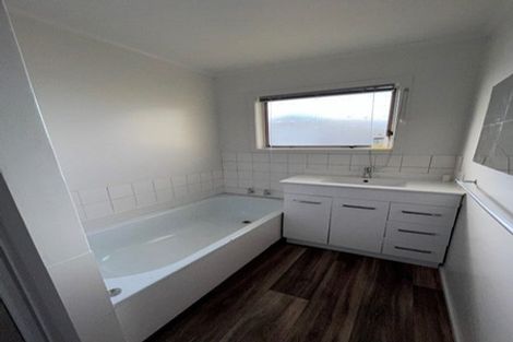 Photo of property in 129 Dominion Road, Papakura, 2110