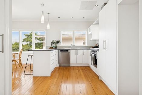 Photo of property in 4 Laurelwood Avenue, Pukekohe, 2120