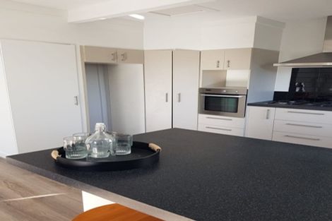 Photo of property in 198 Pacific Road, North New Brighton, Christchurch, 8083