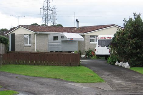 Photo of property in 8 Tiaka Place, Pakuranga, Auckland, 2010