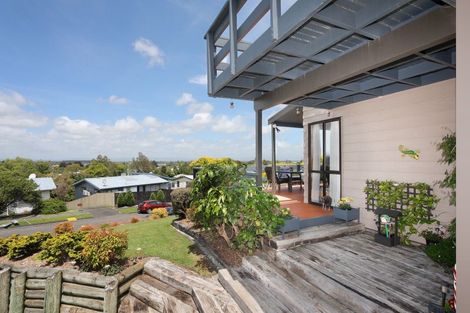 Photo of property in 8 Taupo Terrace, Feilding, 4702