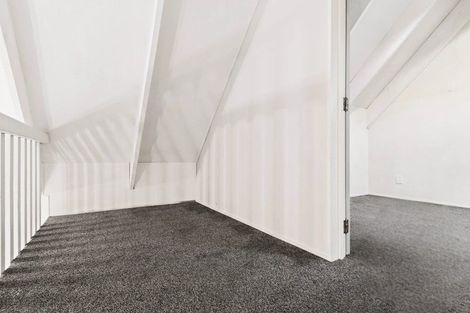 Photo of property in 24a Cosgrave Road, Papakura, 2110