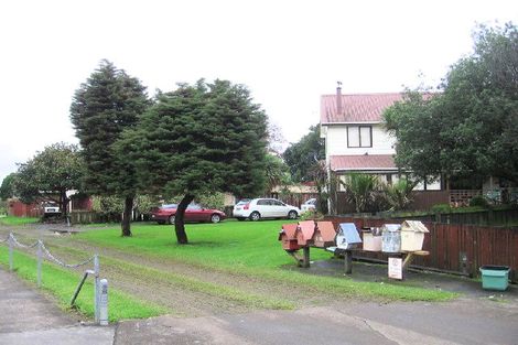 Photo of property in 2/27 Kakapo Place, Papatoetoe, Auckland, 2025