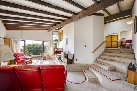 Photo of property in 34 Roslyn Road, Bluff Hill, Napier, 4110
