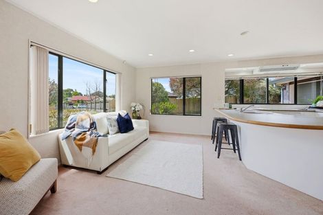 Photo of property in 76 Burswood Drive, Burswood, Auckland, 2013