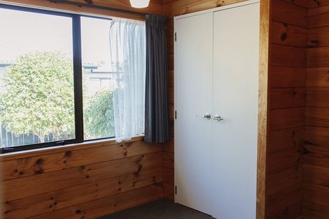 Photo of property in 6 Gates Road, Waikanae Beach, Waikanae, 5036