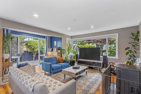 Photo of property in 6 Wilding Street, Saint Martins, Christchurch, 8022