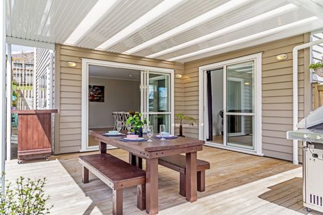 Photo of property in 4 Stella Maris Lane, Silverdale, 0932