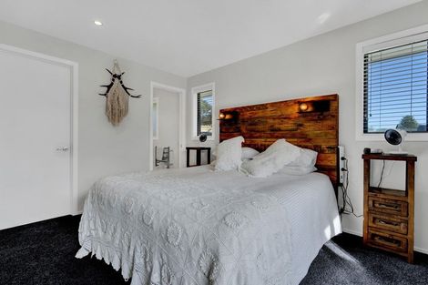 Photo of property in 10 Augusta Grove, Waiwhakaiho, New Plymouth, 4312