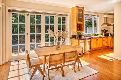 Photo of property in 2 Dillon Street, Lowry Bay, Lower Hutt, 5013