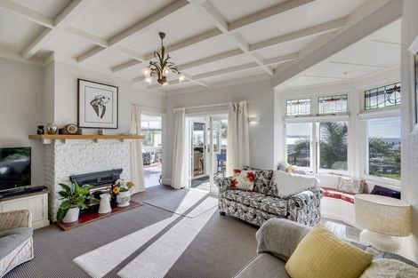 Photo of property in 40 Hospital Terrace, Hospital Hill, Napier, 4110