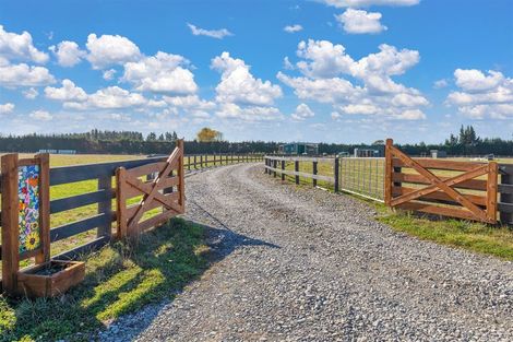 Photo of property in 1423 Poyntzs Road, West Eyreton, Rangiora, 7475