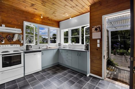 Photo of property in 76 Cordelia Street, Stratford, 4332