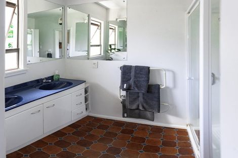 Photo of property in 1/290 Withells Road, Avonhead, Christchurch, 8042