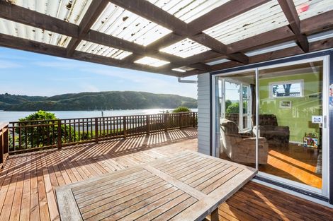 Photo of property in 32 Papakowhai Road, Papakowhai, Porirua, 5024