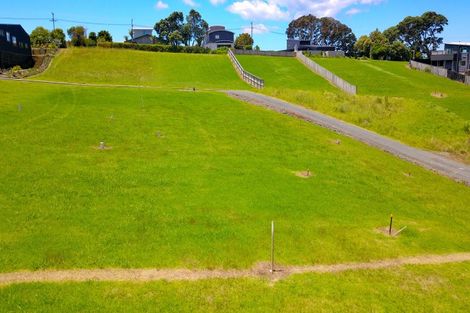 Photo of property in 10 Milky Way, Langs Beach, 0582