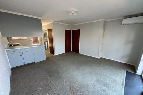 Photo of property in 2/206 Ruahine Street, Roslyn, Palmerston North, 4414