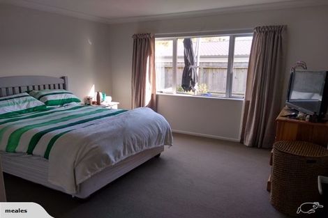 Photo of property in 10 Moonraker Place, Whitby, Porirua, 5024