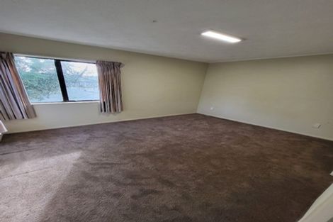 Photo of property in 1/40 Hollyford Drive, Clover Park, Auckland, 2105