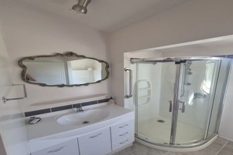 Photo of property in 68 Kiwi Bush Lane, Ngunguru, Whangarei, 0173