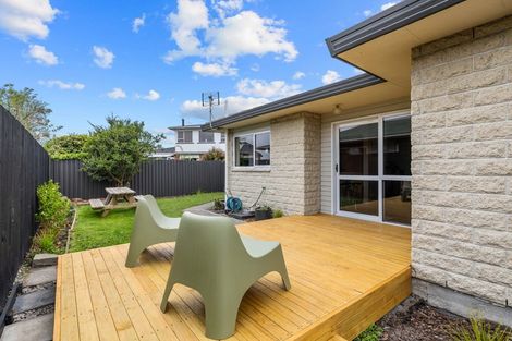 Photo of property in 8a Janet Street, Upper Riccarton, Christchurch, 8041