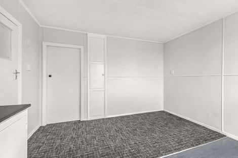 Photo of property in 12 Mcguire Street, Hawera, 4610