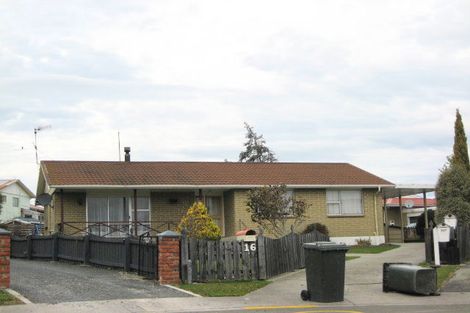 Photo of property in 16 Suffolk Place, Balclutha, 9230