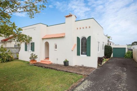 Photo of property in 15 Bell Street, Hamilton East, Hamilton, 3216