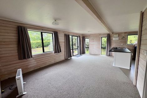 Photo of property in 265 Forestry Road, Waitoki, Kaukapakapa, 0871