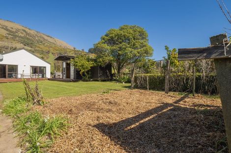 Photo of property in 577 Little Akaloa Road, Little Akaloa, 7583