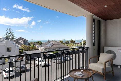 Photo of property in Admiralty Courts, 7/42 Marriner Street, Sumner, Christchurch, 8081