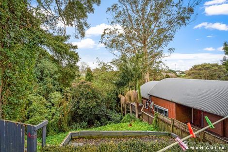Photo of property in 1/32 Blockhouse Bay Road, Avondale, Auckland, 1026