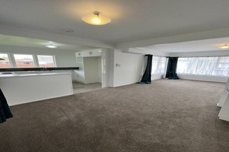 Photo of property in 2/24 Evelyn Place, Hillcrest, Auckland, 0627