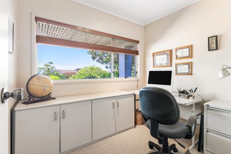 Photo of property in 9a Braemar Road, Castor Bay, Auckland, 0620