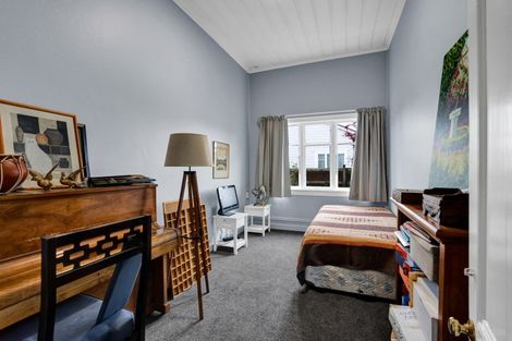 Photo of property in 43 Parris Street, Waitara, 4320