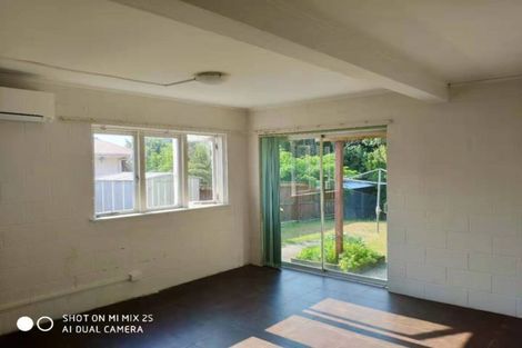 Photo of property in 124 View Road, Sunnyvale, Auckland, 0612
