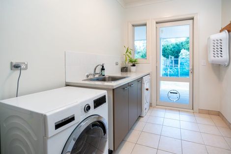 Photo of property in 358 Ngarara Road, Waikanae, 5391