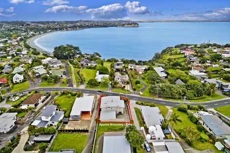 Photo of property in 2/19 Tindalls Bay Road, Tindalls Beach, Whangaparaoa, 0930