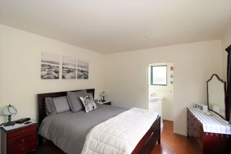 Photo of property in 220 Matarangi Drive, Matarangi, Whitianga, 3592