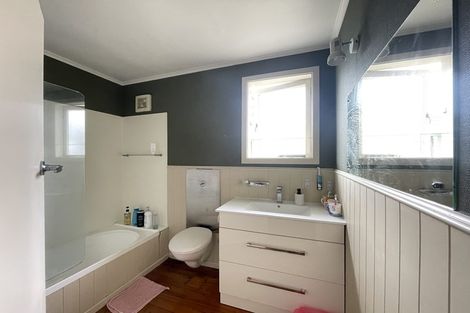 Photo of property in 1/29 Raines Avenue, Forrest Hill, Auckland, 0620